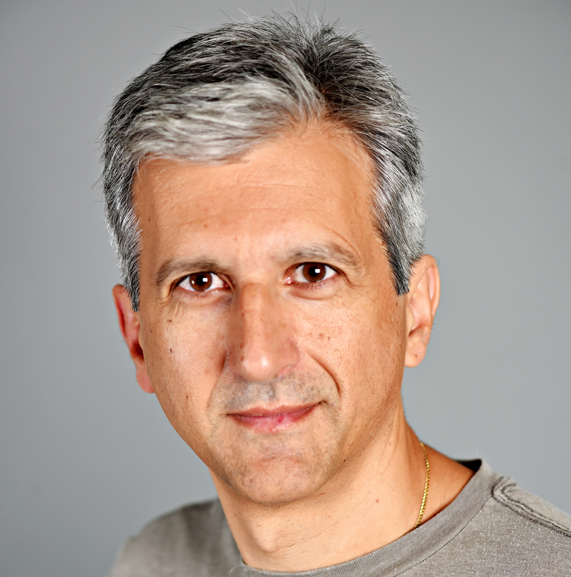 Kyros Kutulakos